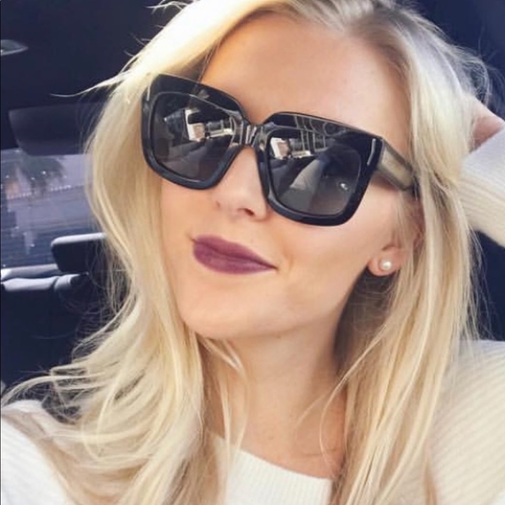 Meet your Posher, Tiffany